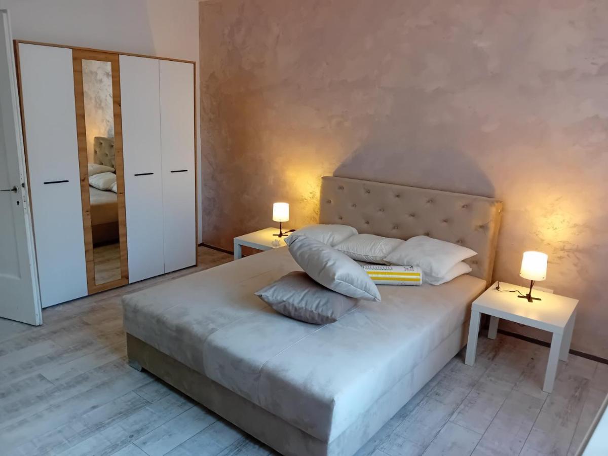 Apartman Centar Sd 斯梅代雷沃 外观 照片
